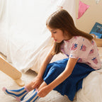 Play up Kids-Set: T-Shirt mit Erdbeer-Druck + Rock in royalblau